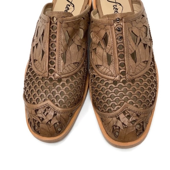 FREE PEOPLE Paramount Leather Slip On Mules Size 5 - Picture 3 of 8